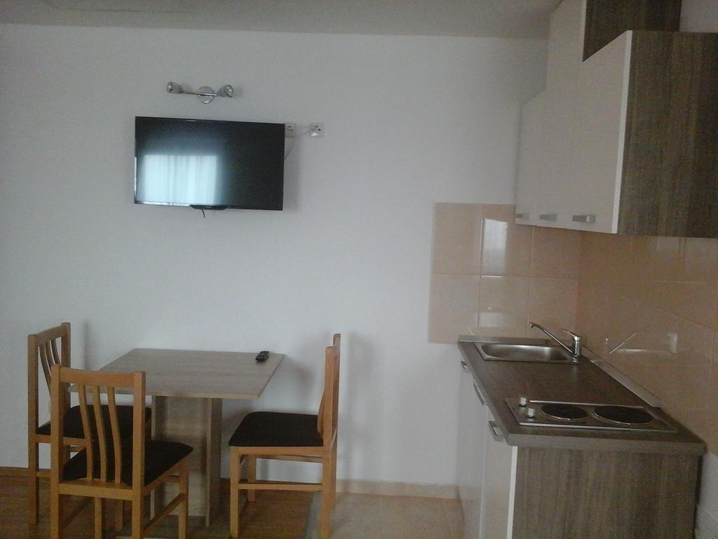 Apartments Dale Smoljanac Quarto foto